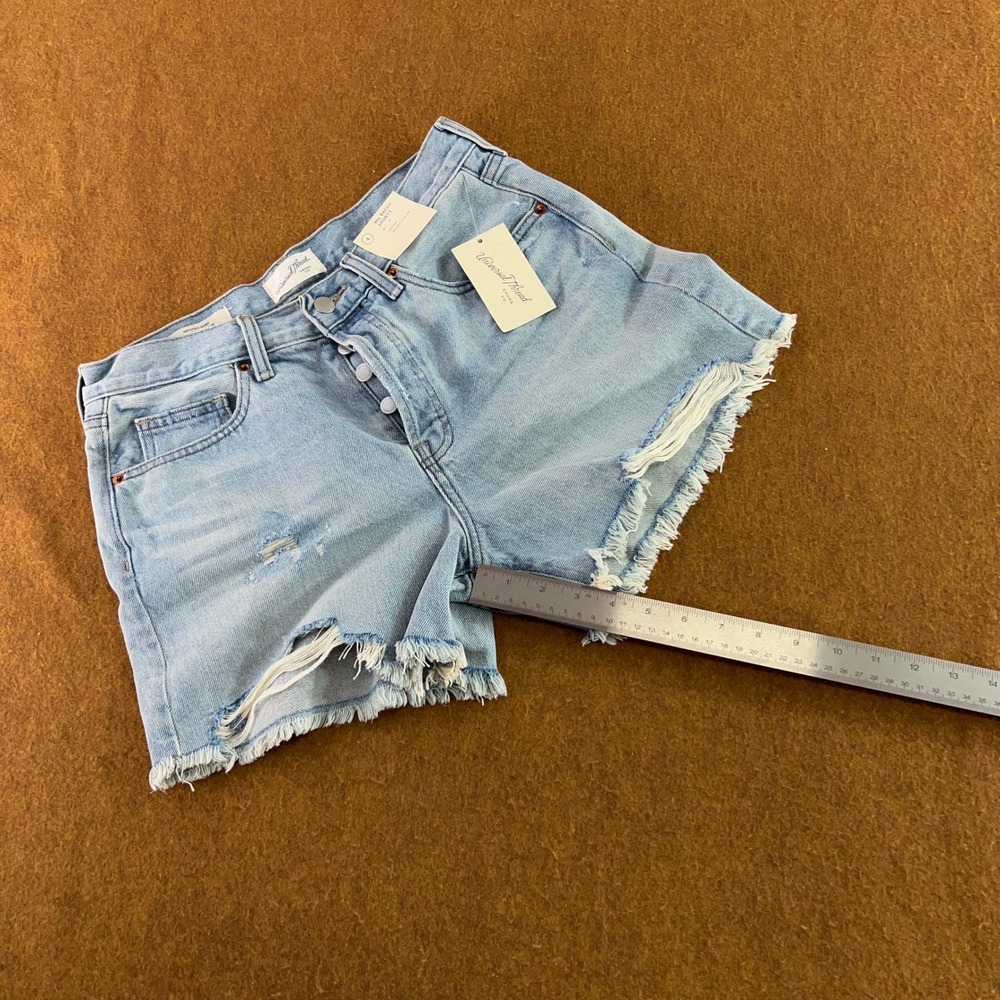 Universal Thread Womens 4 Blue Distressed High Rise Baggy Denim Shorts NWT - Picture 6 of 9